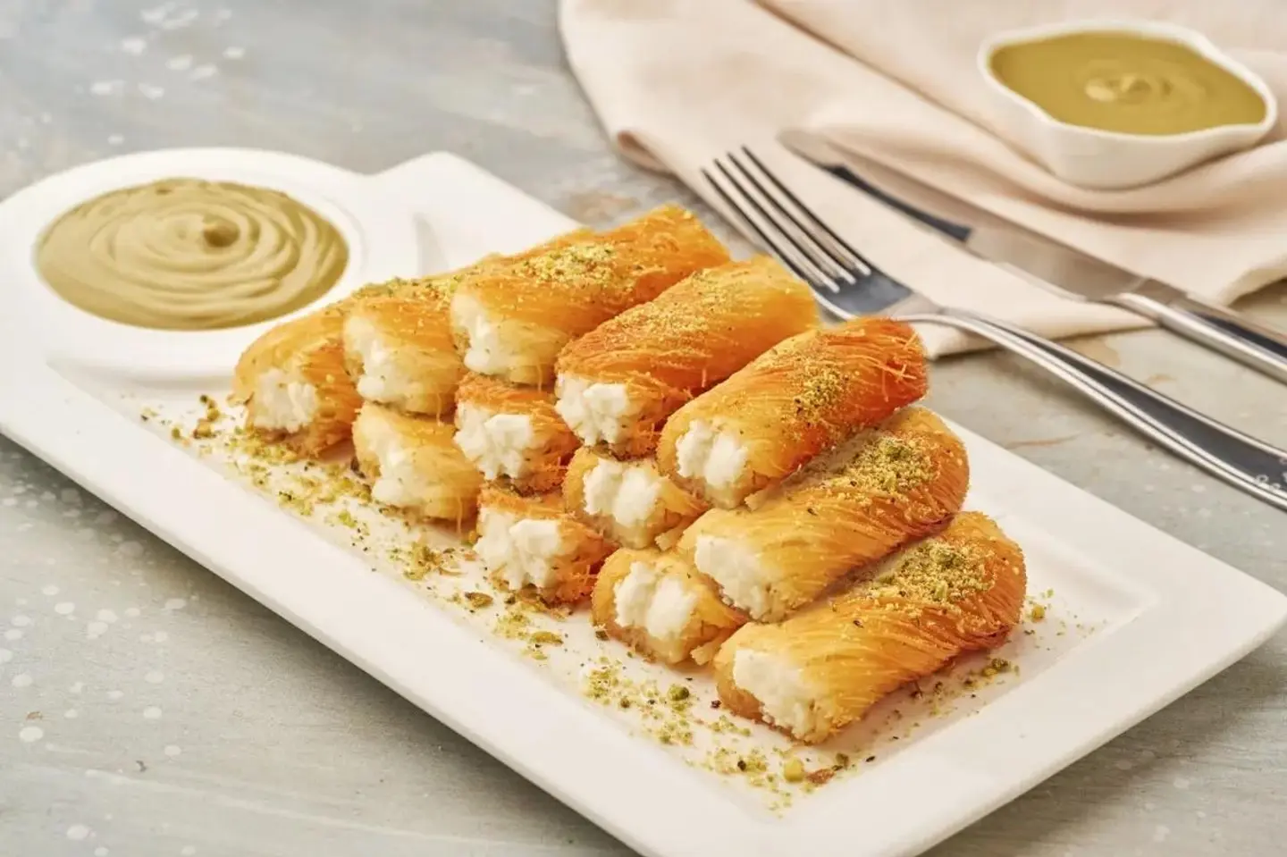 Light Mabroumah With Cheese - Medium