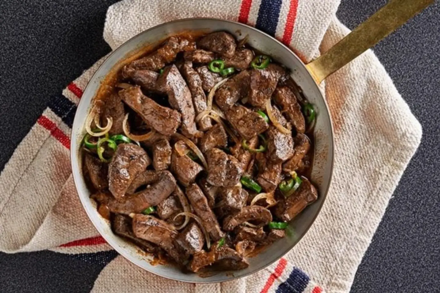 ساندويتش كبدة - نصف