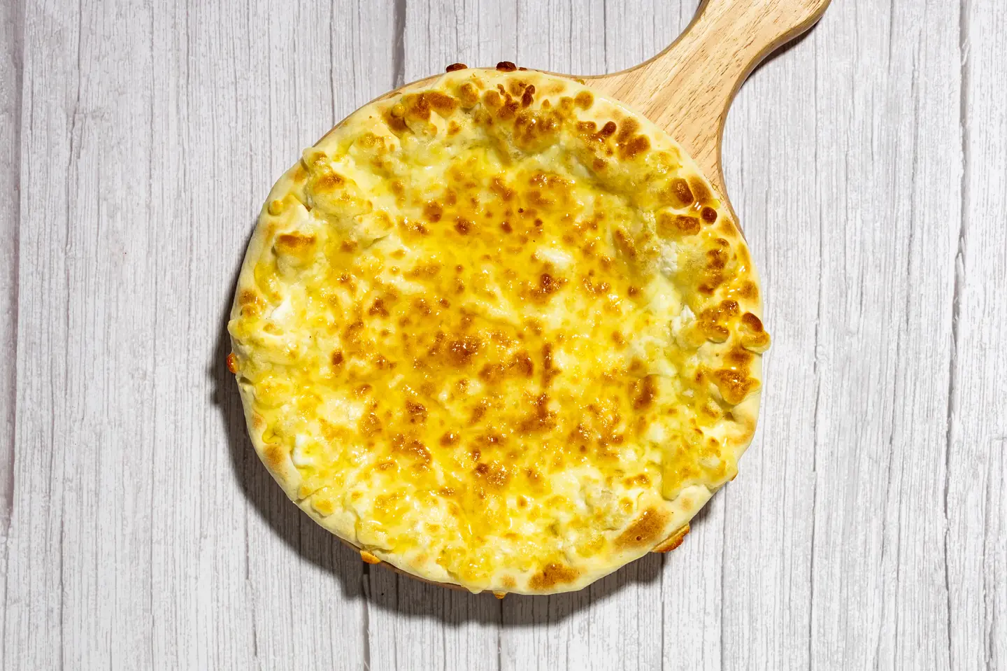 Honey Cheese Pizza - Medium