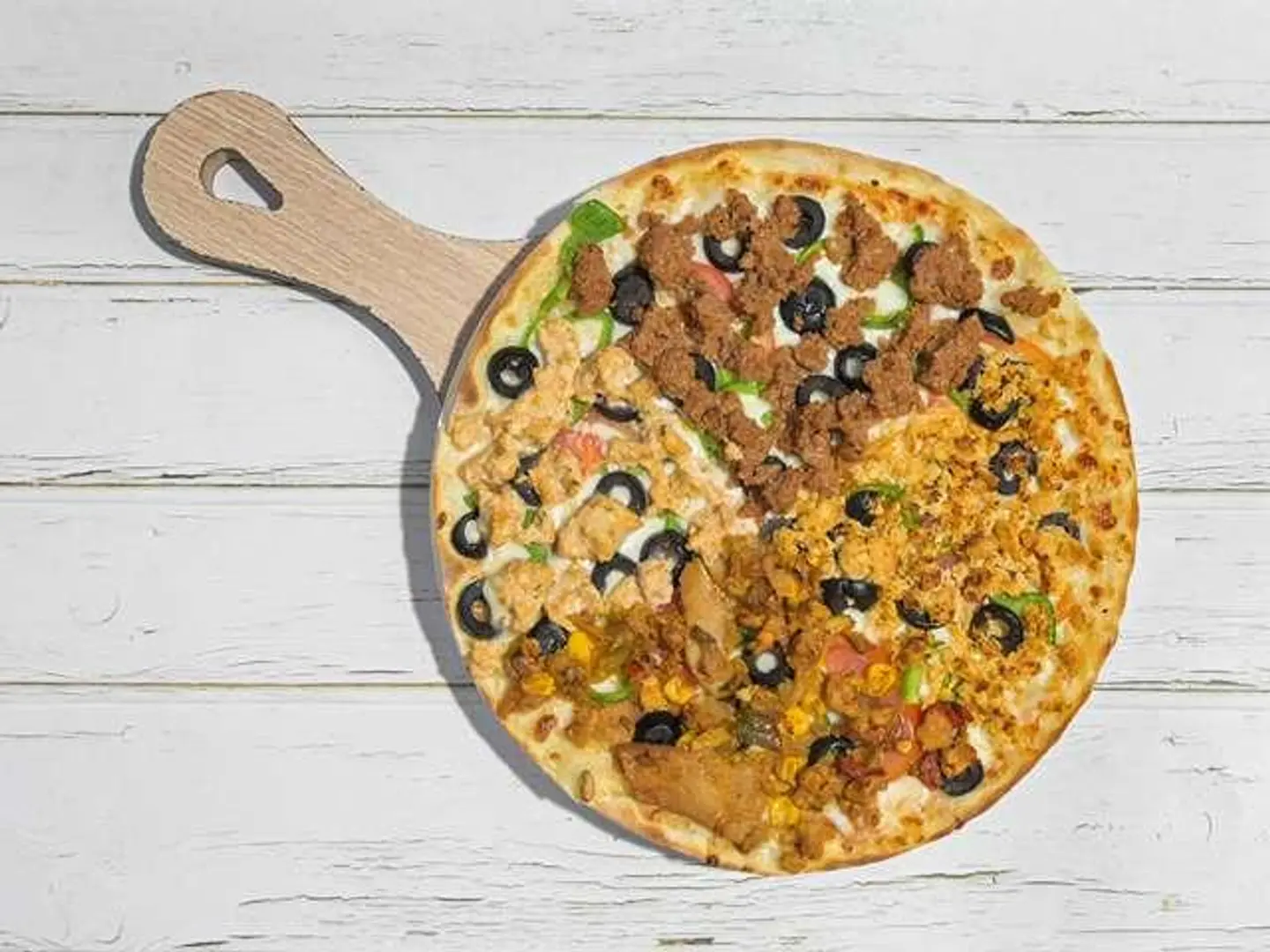 بيتزا الفصول الأربعة - وسط