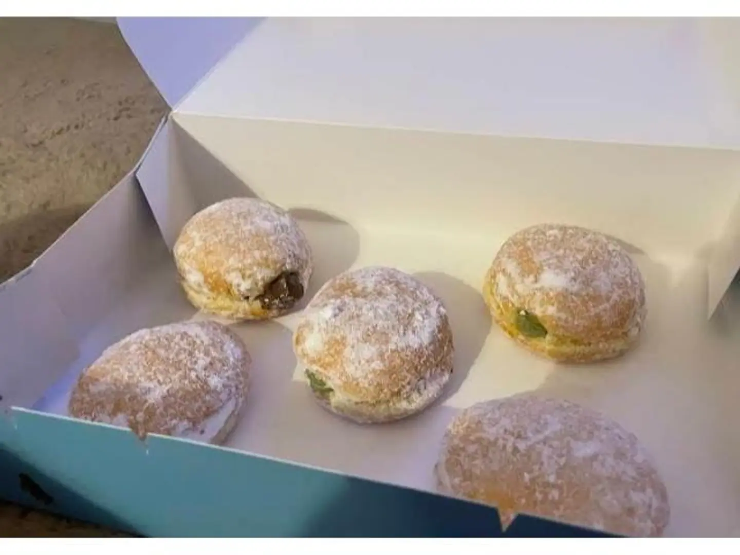 12 Piece Donut Box - Pistachio