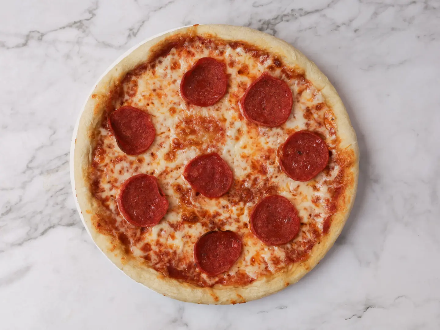 بيتزا بيبروني - صغير