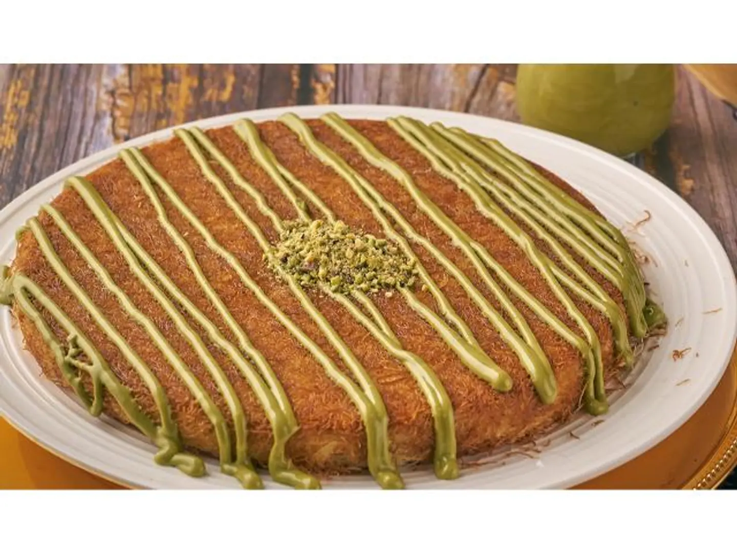 Kunafah With Pistachio Sauce - Family