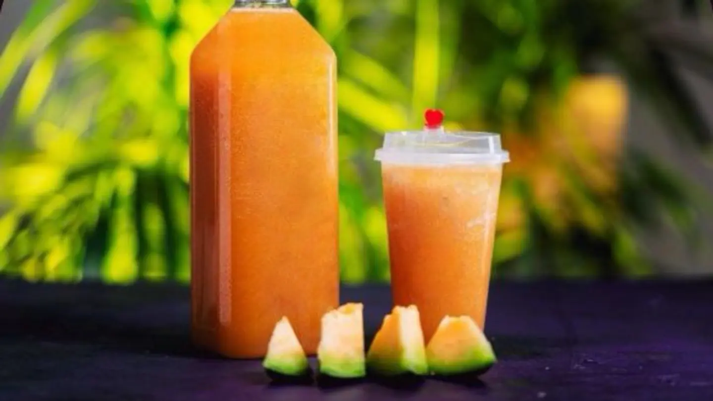 عصير شمام - وسط