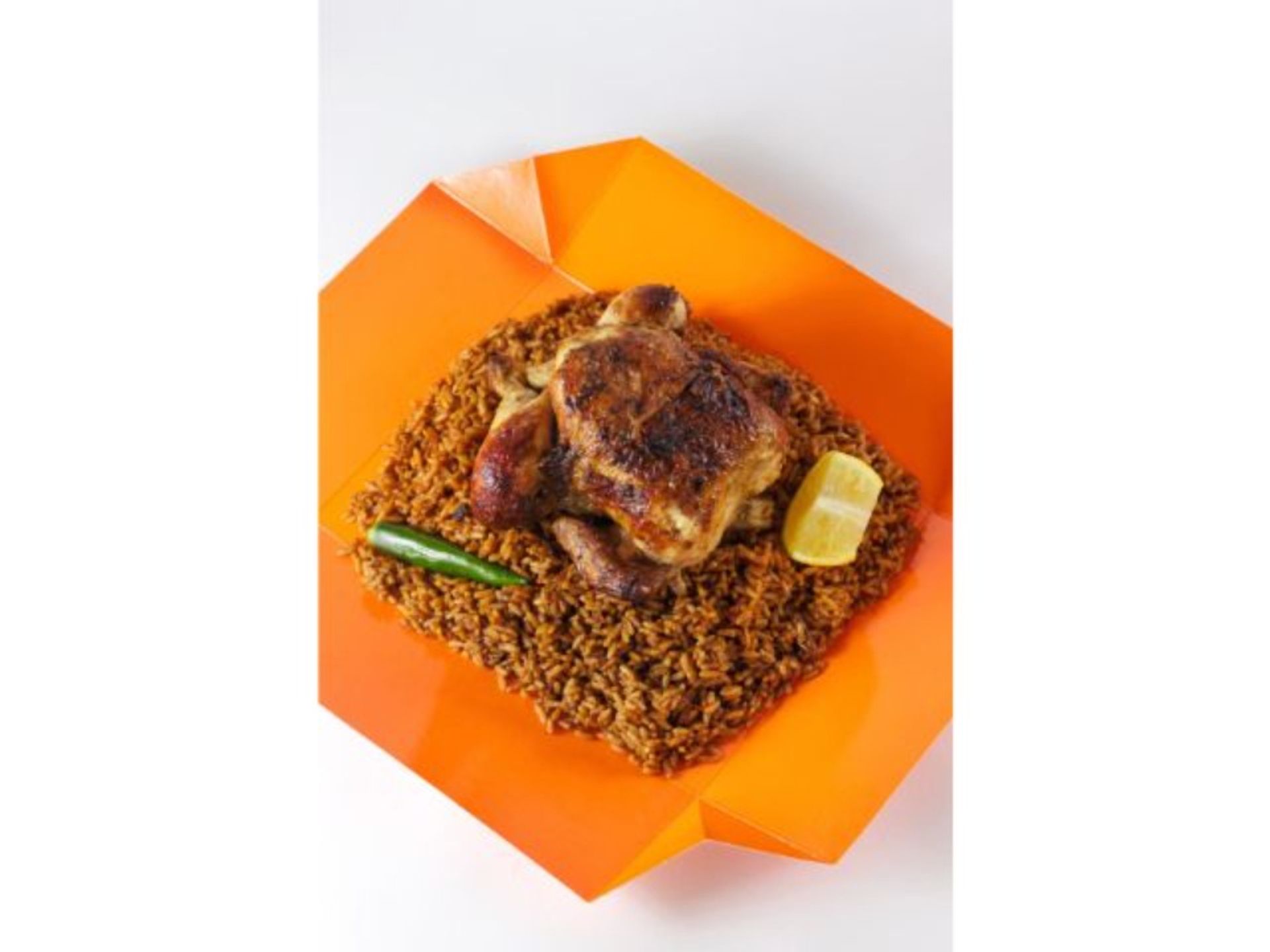 دجاج شواية كاملة - ارز احمر