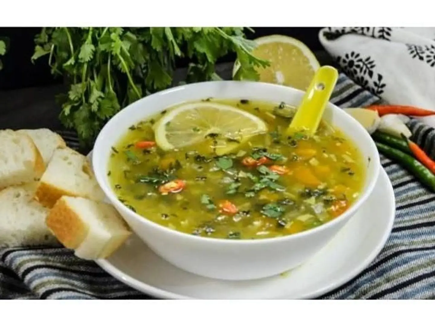 شوربة الليمون والكزبرة - صغير