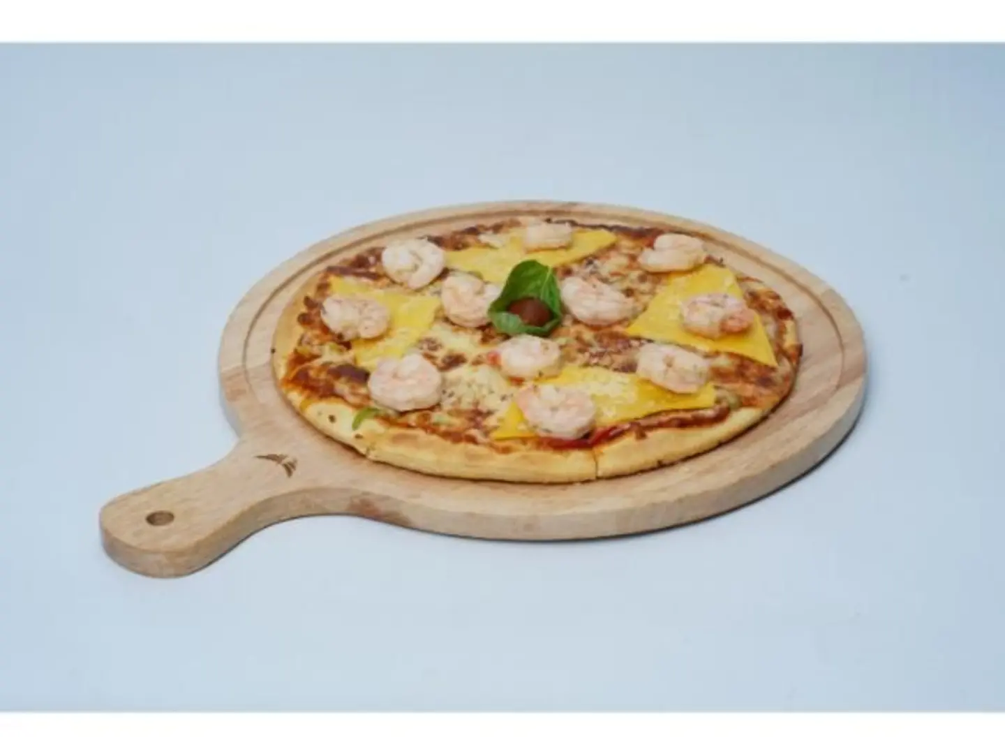 Shrimp Pizza - Medium