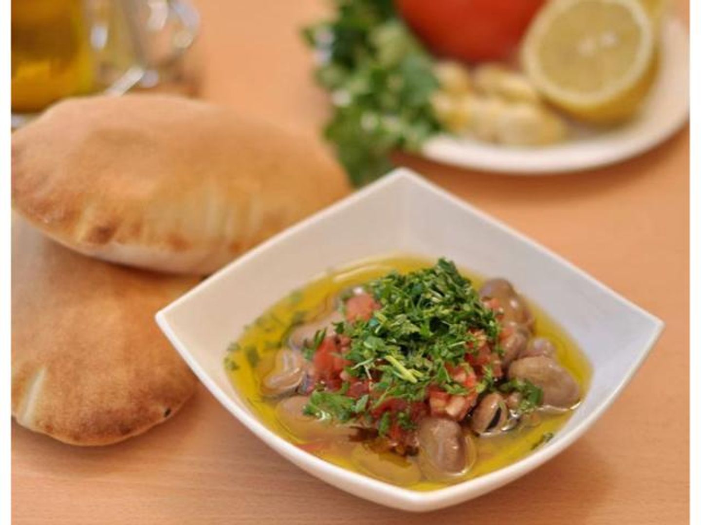 صحن فول اسكندراني - وسط