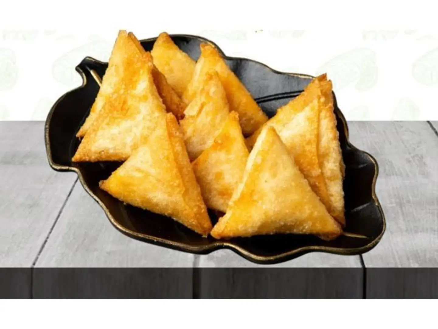 Triangular Sambosa With Melted Cheese - 10 Pieces