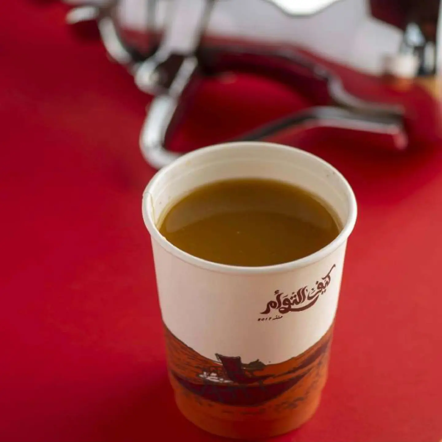 قهوة سعودية - كوب ورق صغير