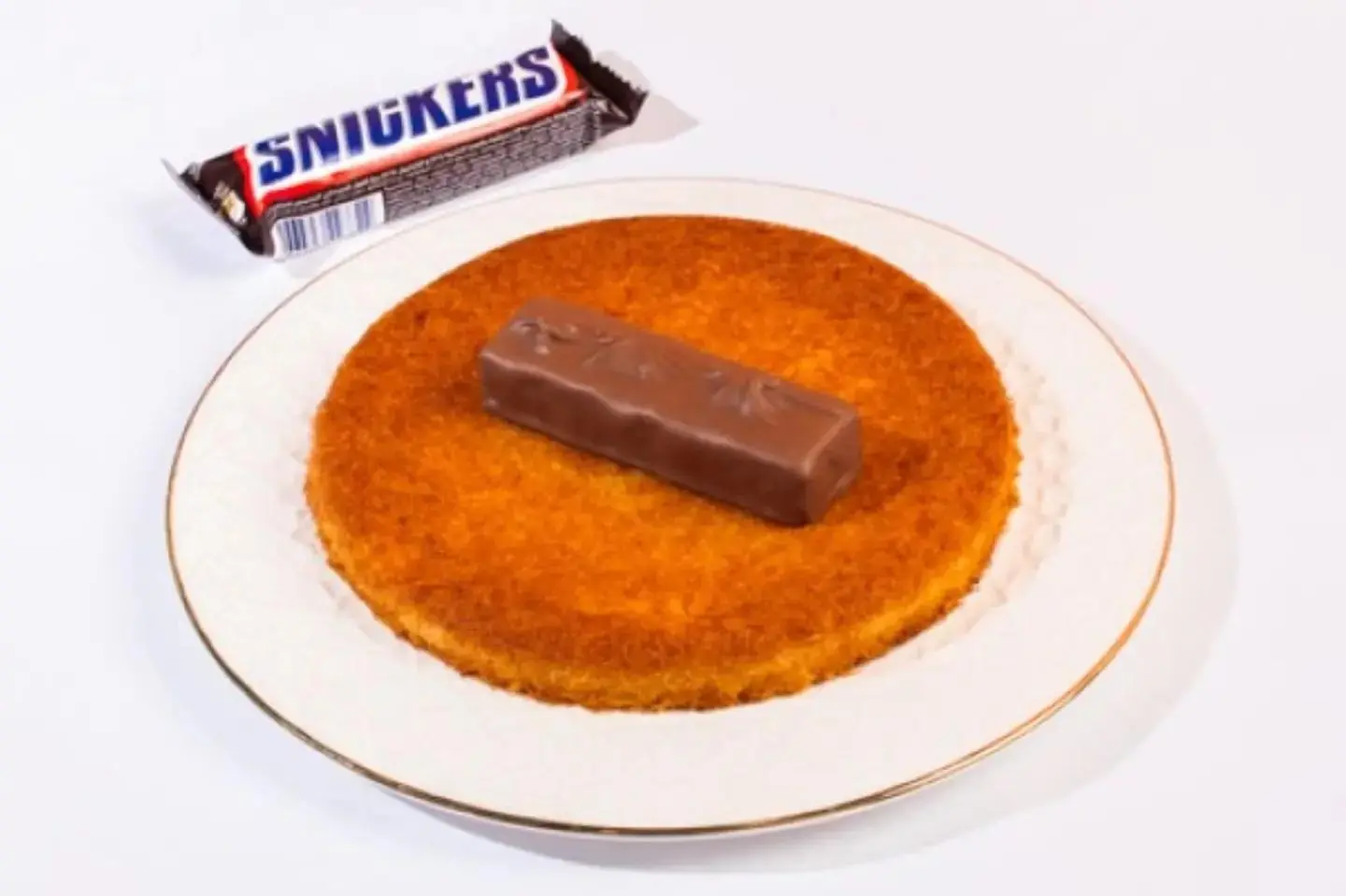 Kunafa With Cream And Snickers - Small