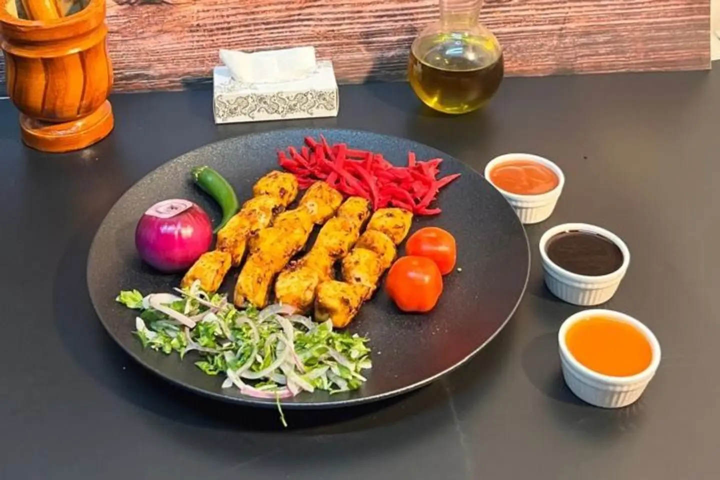 شيش طاووق - نفر