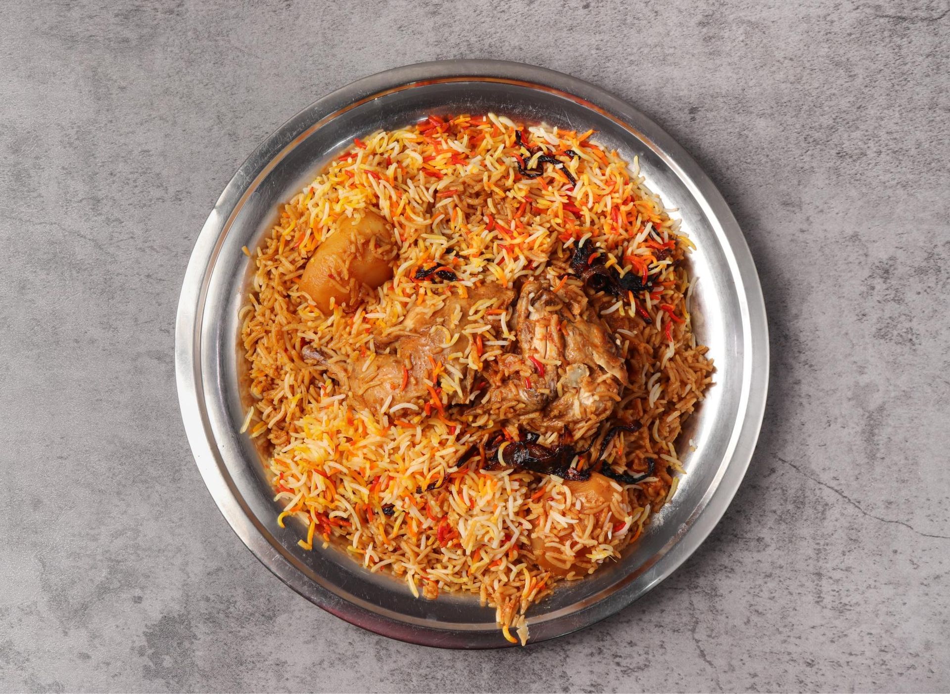 دجاج زربيان رز أحمر - نص حبة دجاج