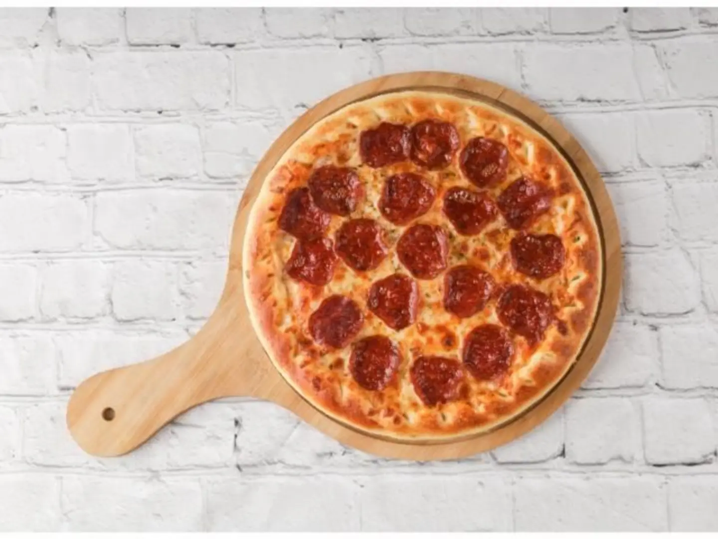 بيتزا بيبروني - صغير