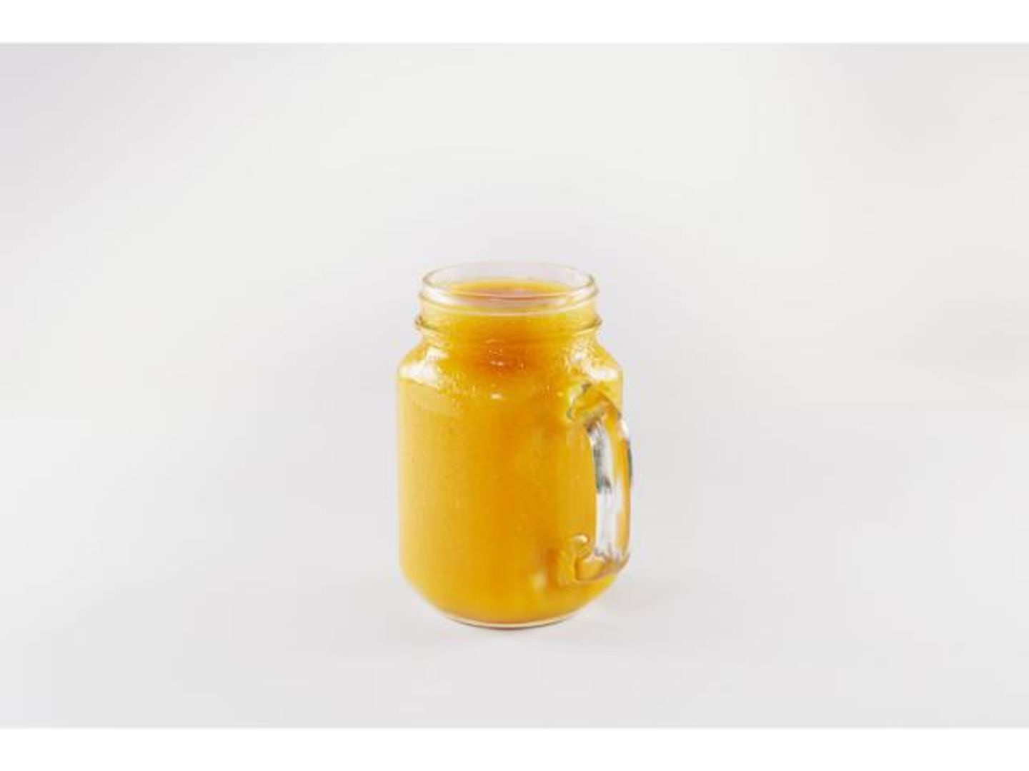 عصير مانجو بالحليــــــــب - كاس وسط