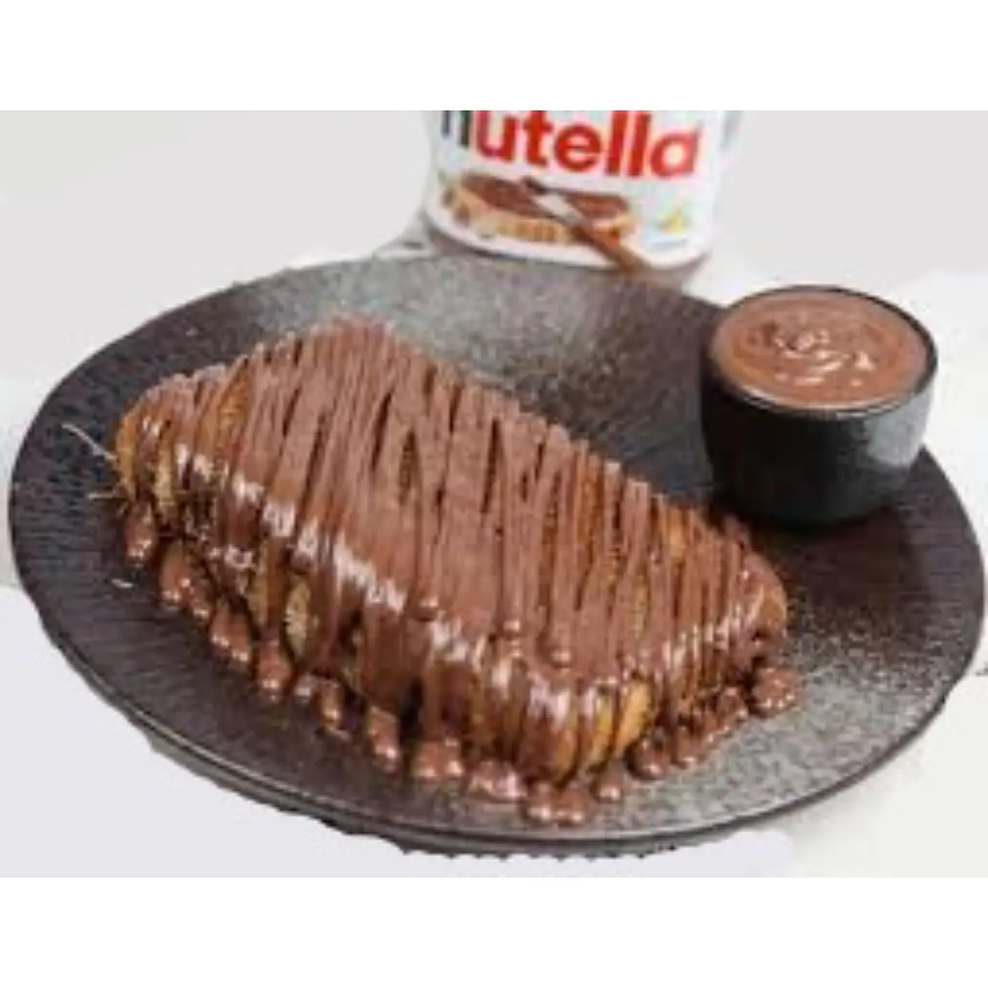Rectangular Kunafah With Nutella - Medium