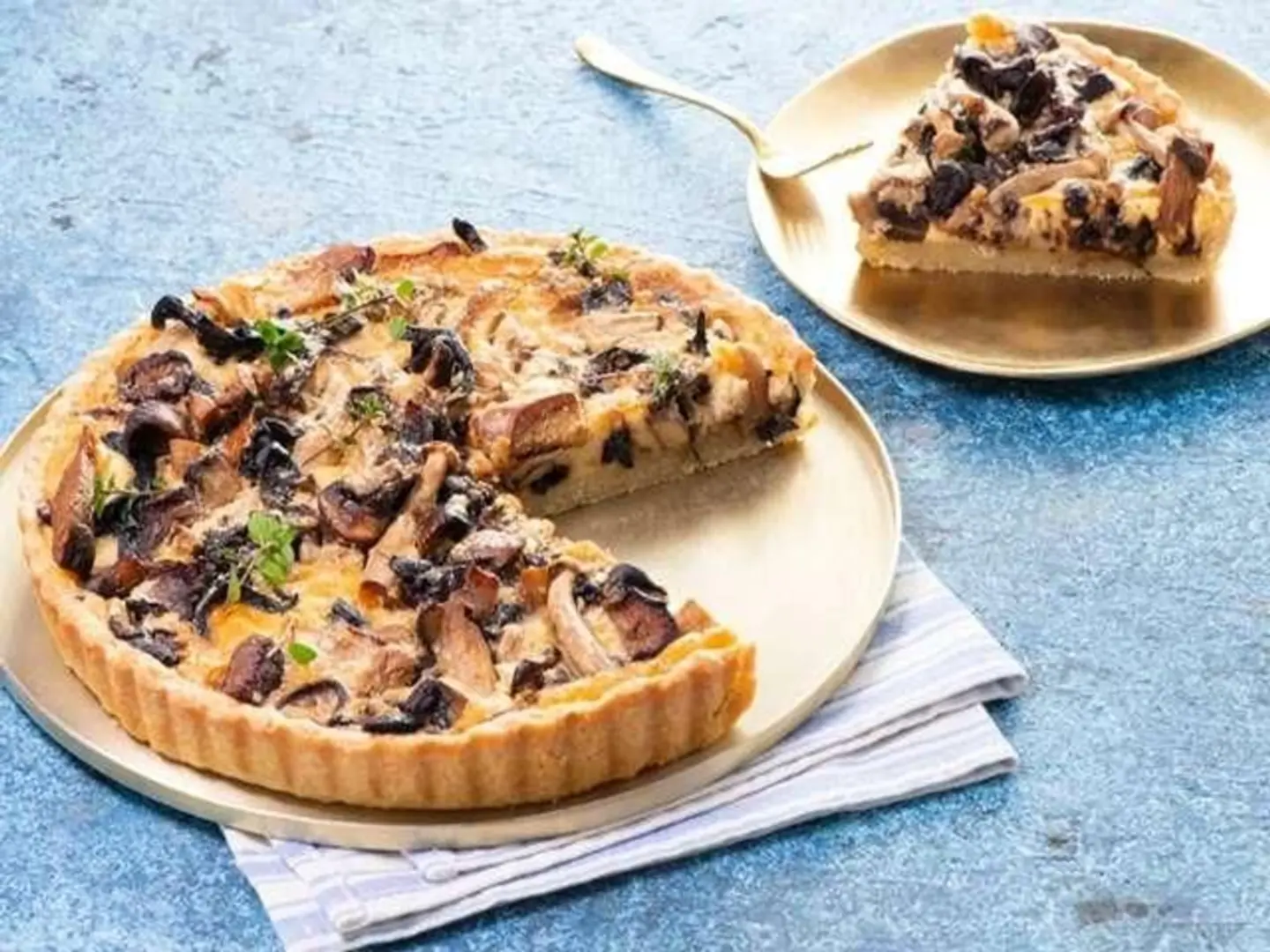 Mushroom Pie - Medium