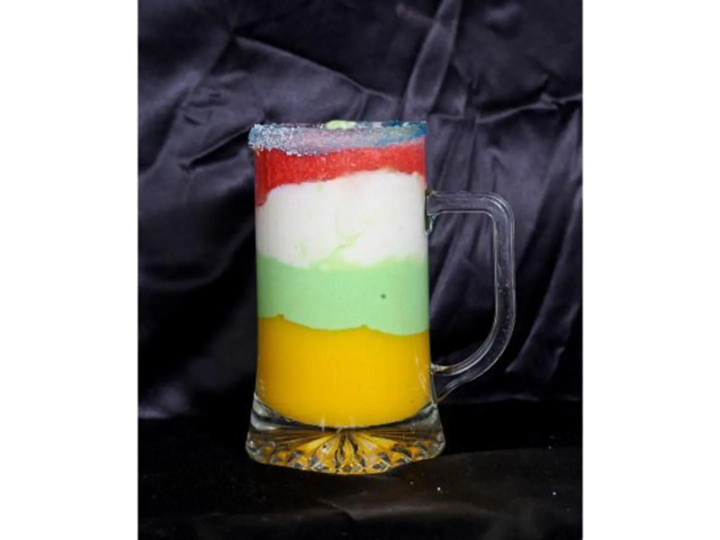 فور سيزون - وسط