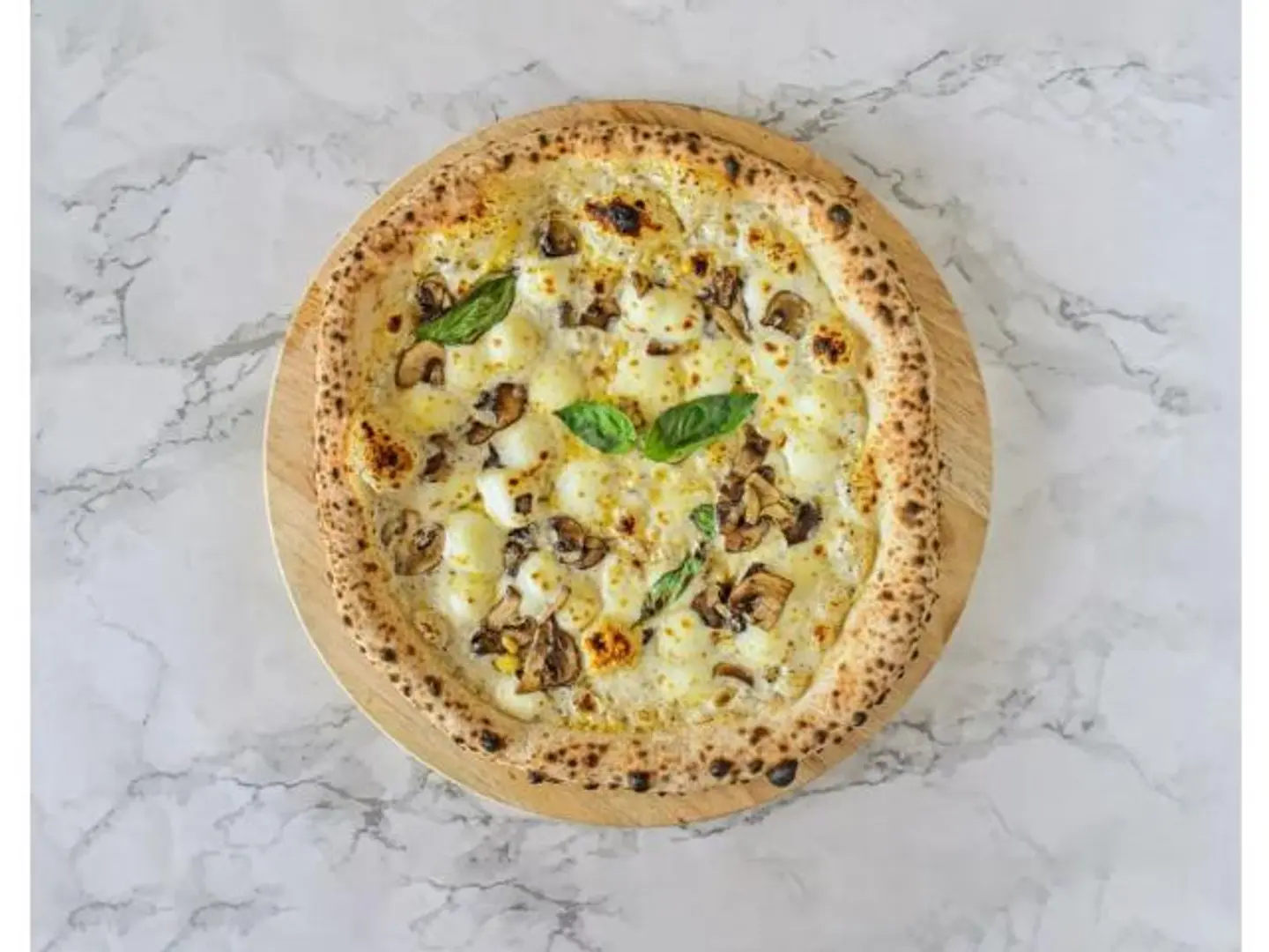 Truffle Pizza - Medium