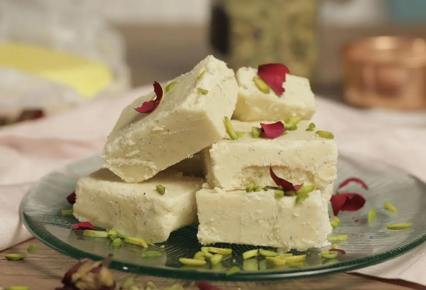 حلا لبنية - صغير
