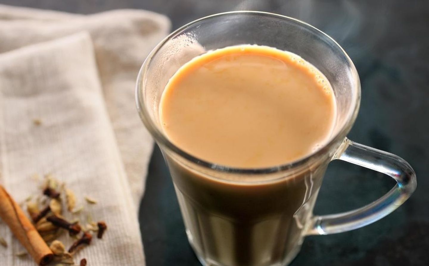 شاي بالحليب - كوب