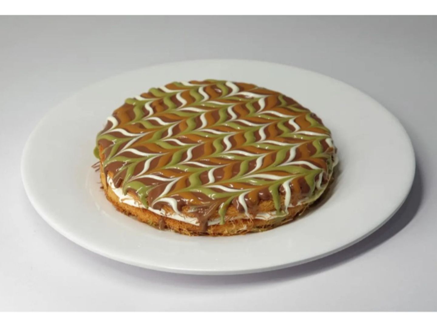 Kunafah With Cream Mixed Sauces - Small
