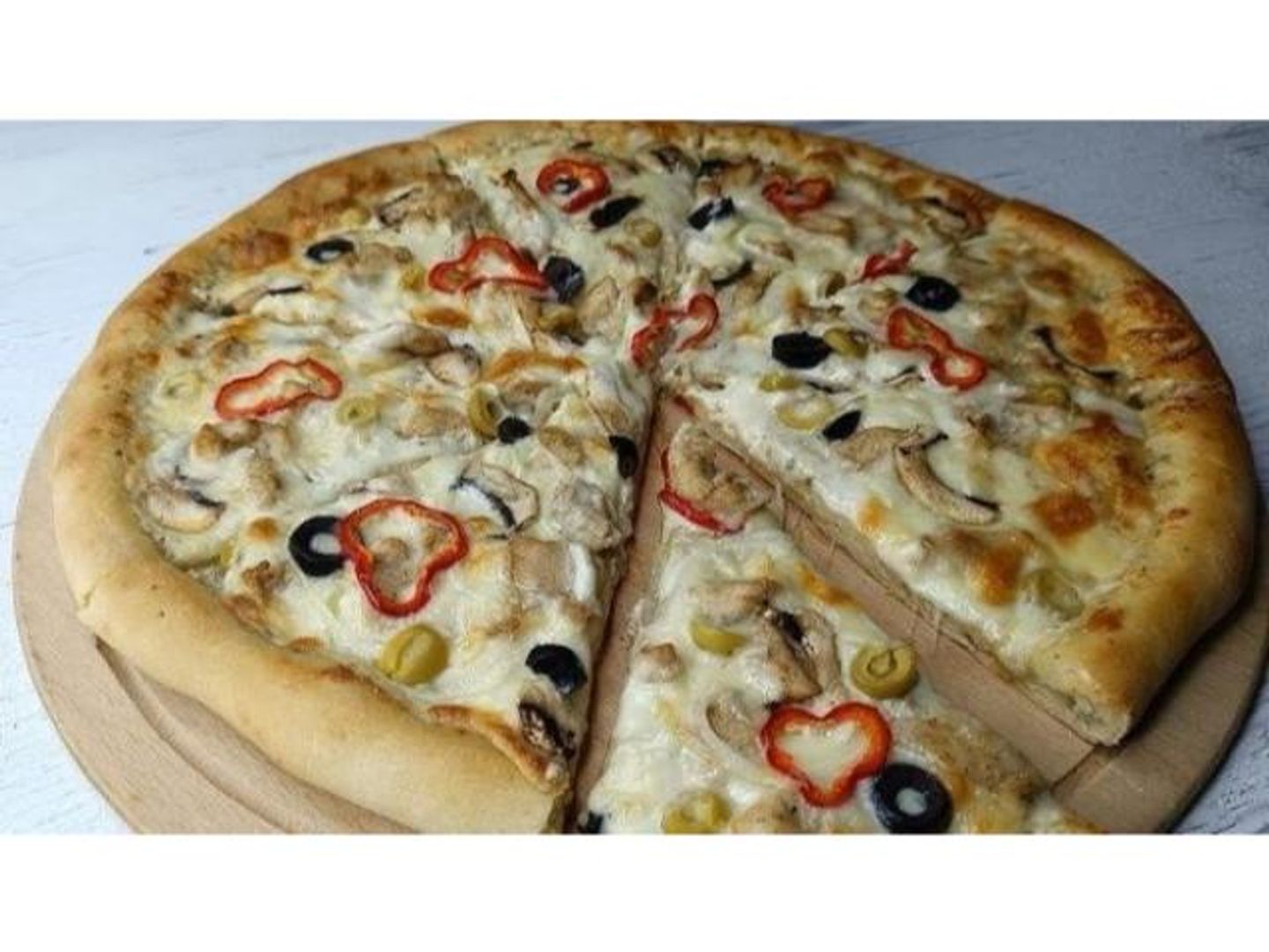بيتزا تشيكن كريمي - صغير