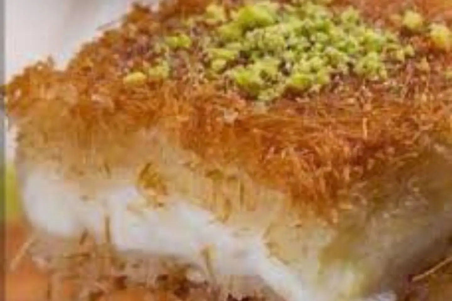 كنافة جبن سائل مع قشطة - حجم عائلي