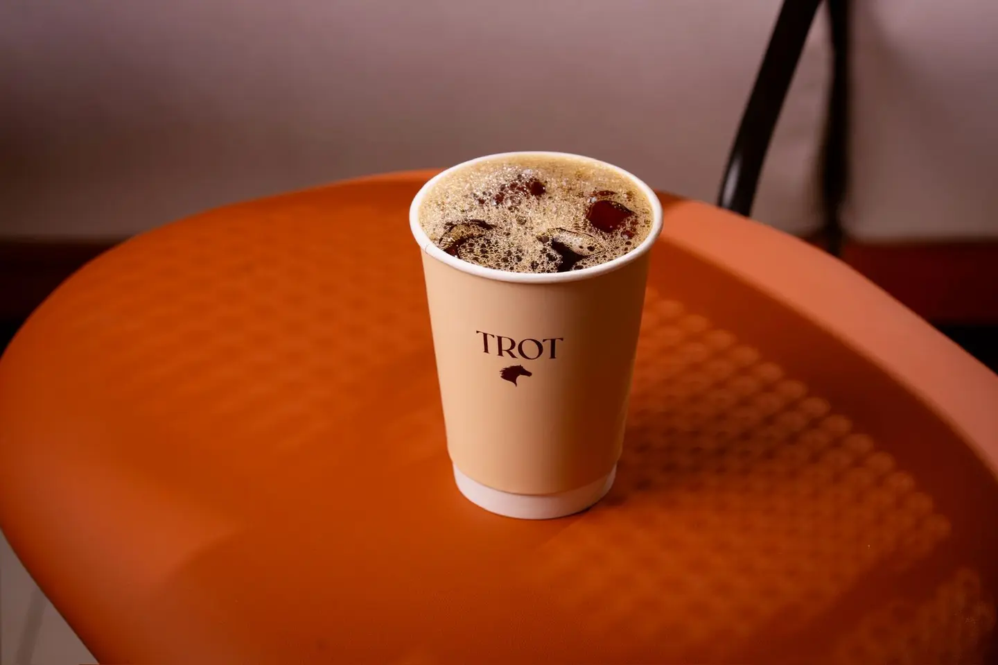 قهوة اليوم بارد - وسط