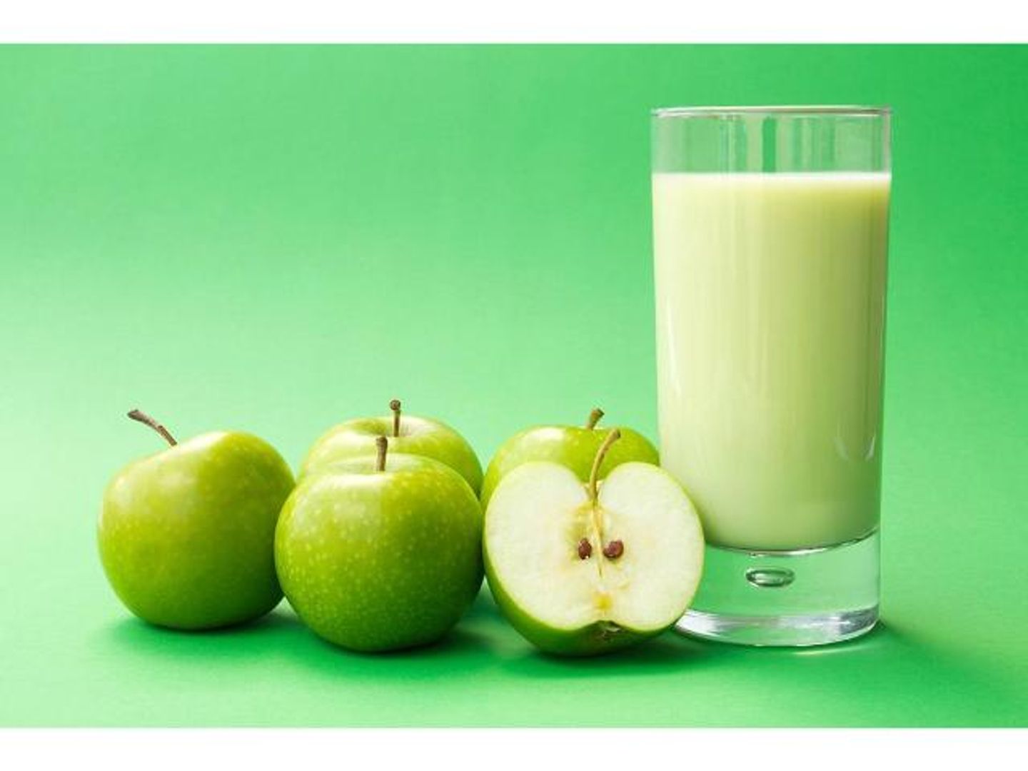 تفاح اخضر - وسط