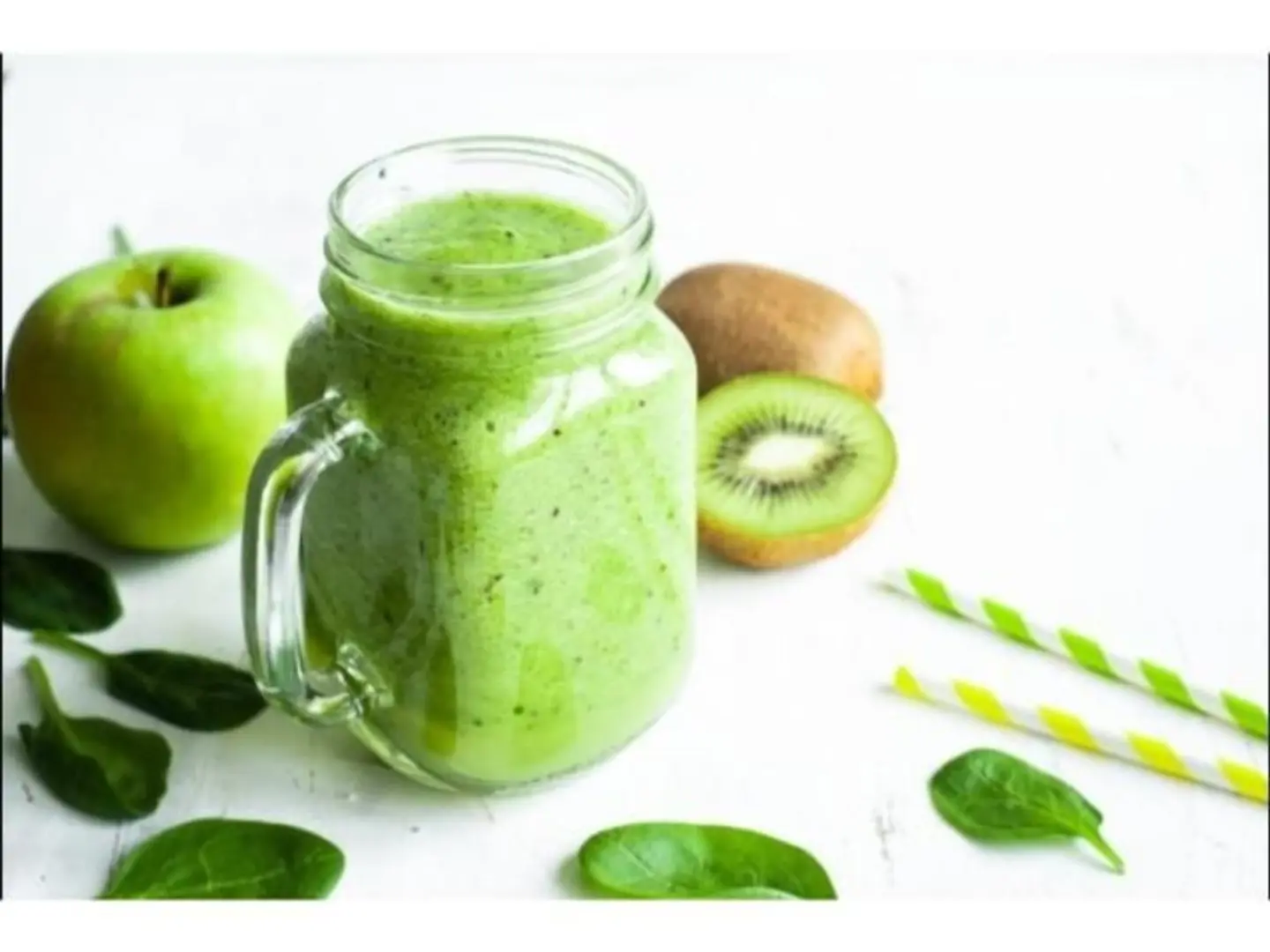 عصير تفاح كيوي - كأس صغير