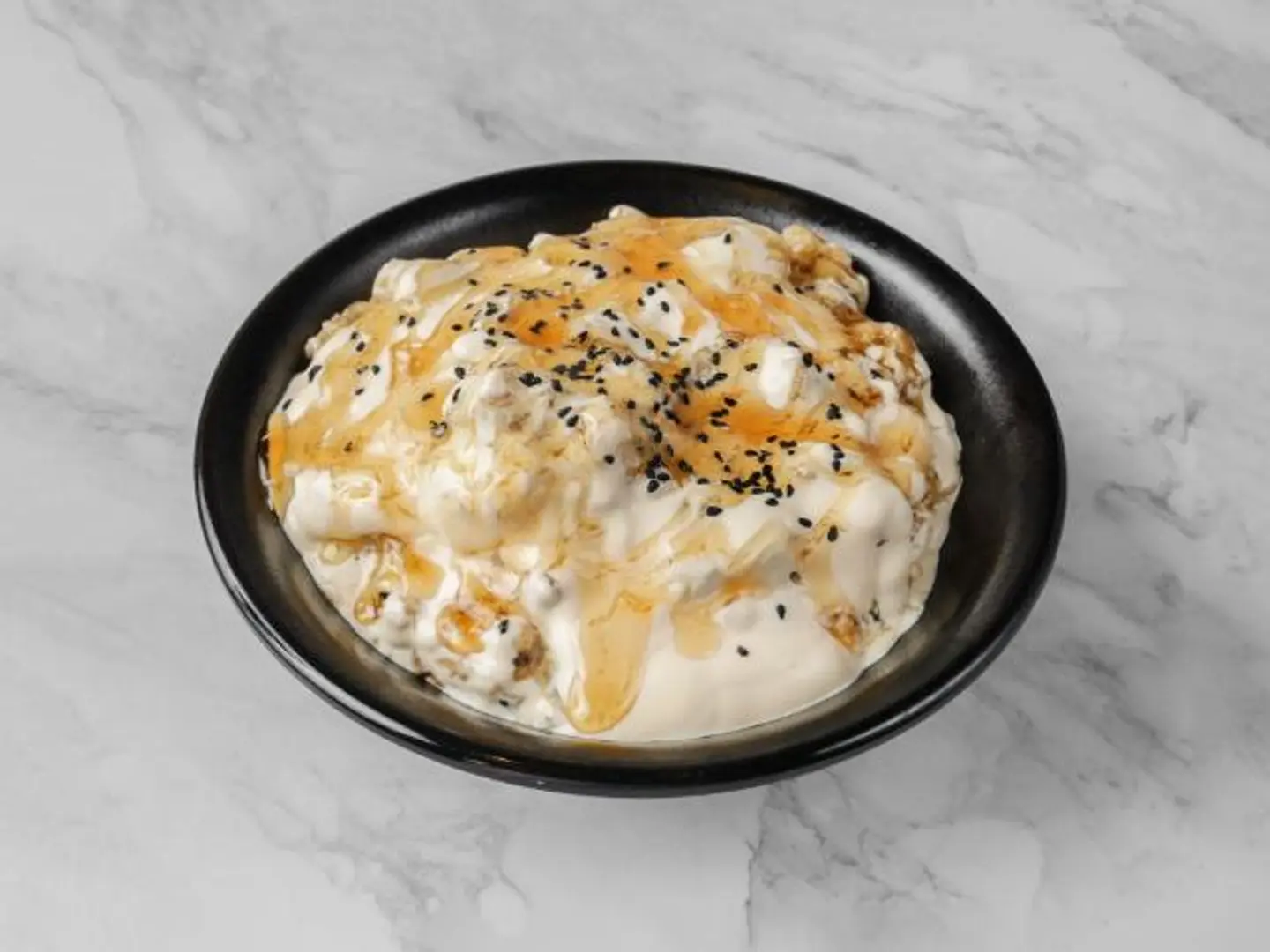 معصوب قشطة وعسل - فطيرة أبيض سادة