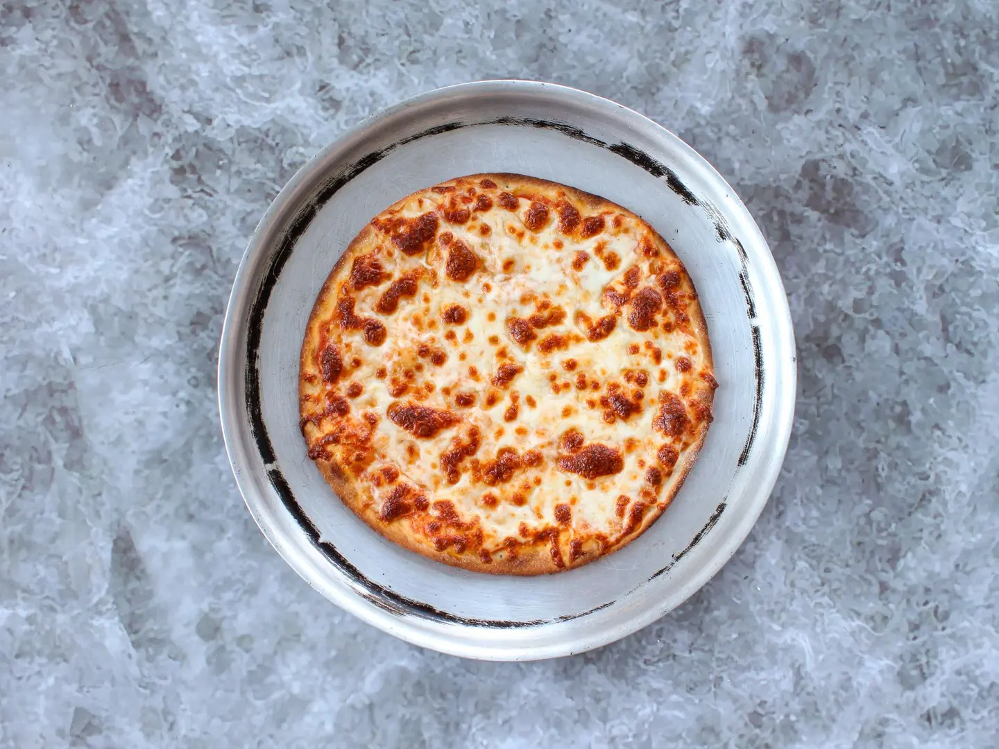 بيتزا مشكل جبن - صغير