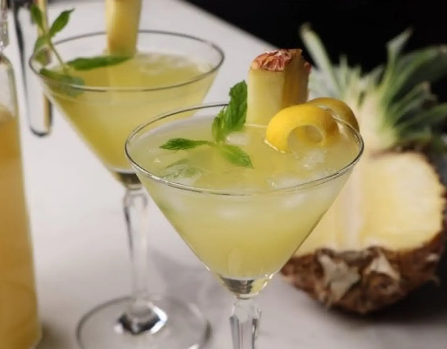 Pineapple Shake - Small