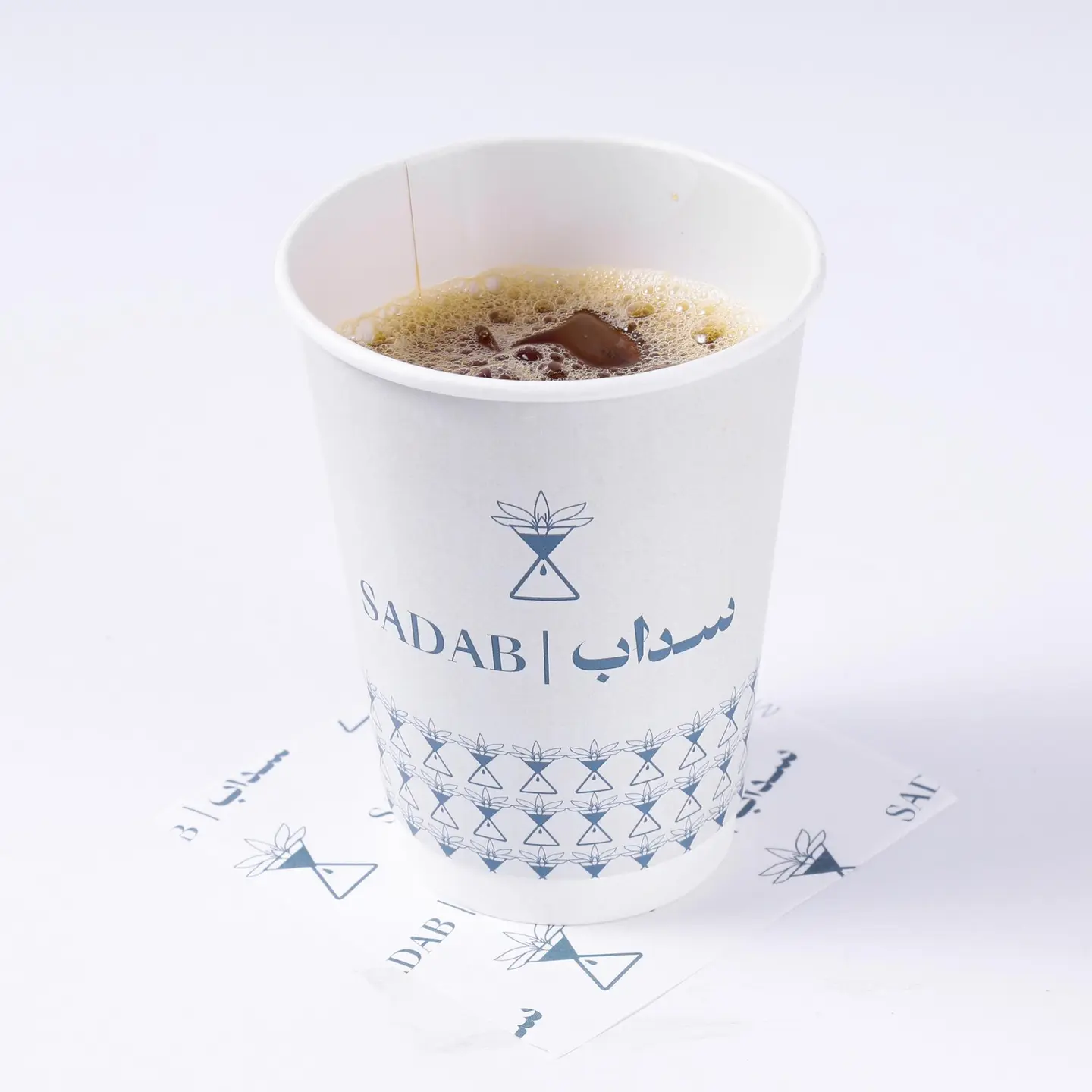 قهوة اليوم بارد - كبير