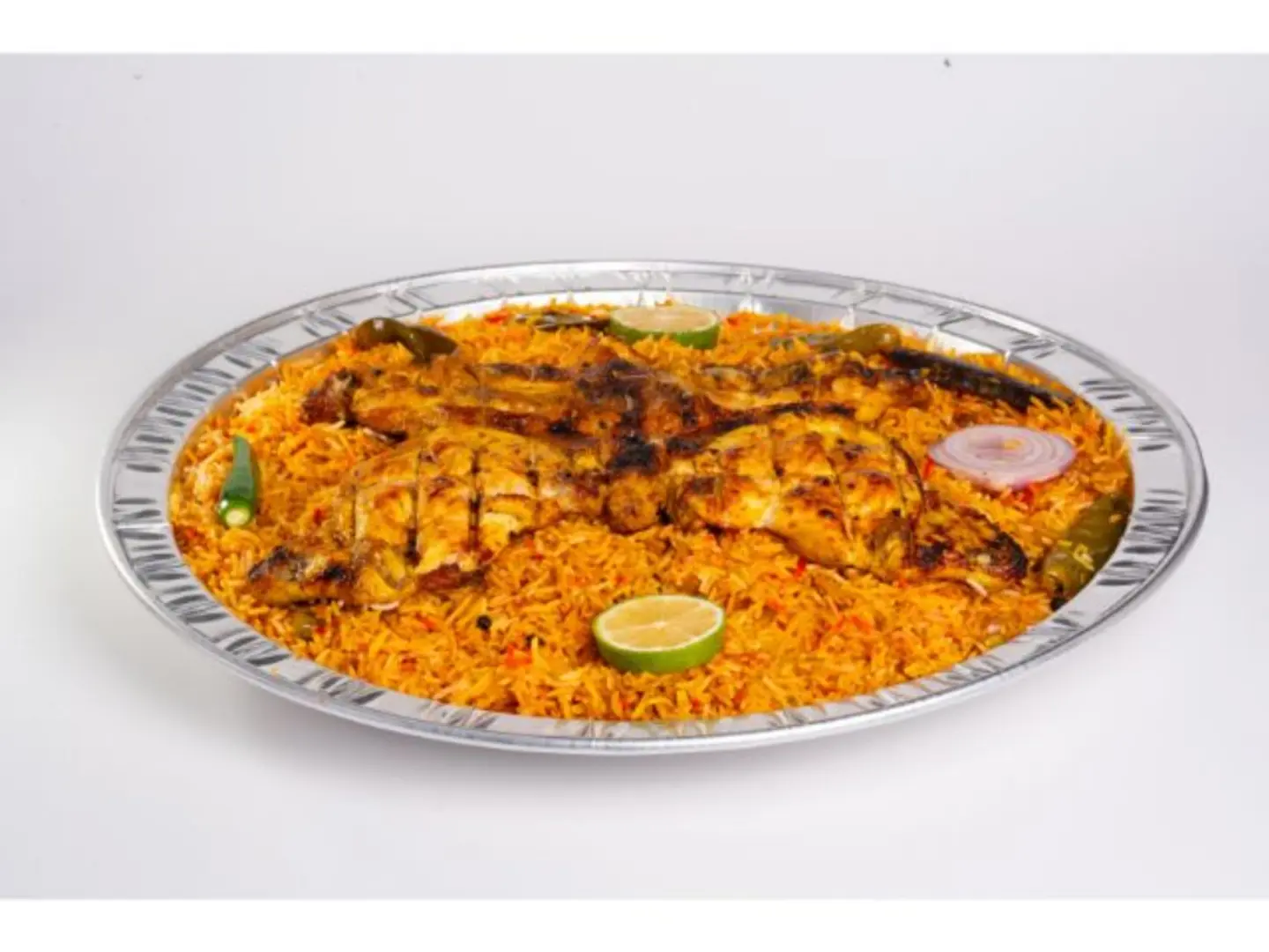 دجاج الفحم مع رز بهارات رز حراق - نص حبة دجاج