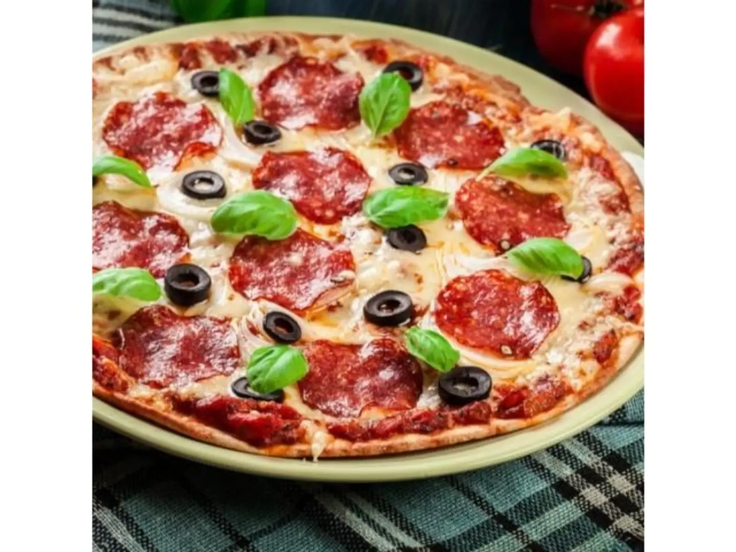 بيتزا بيبروني - صغير