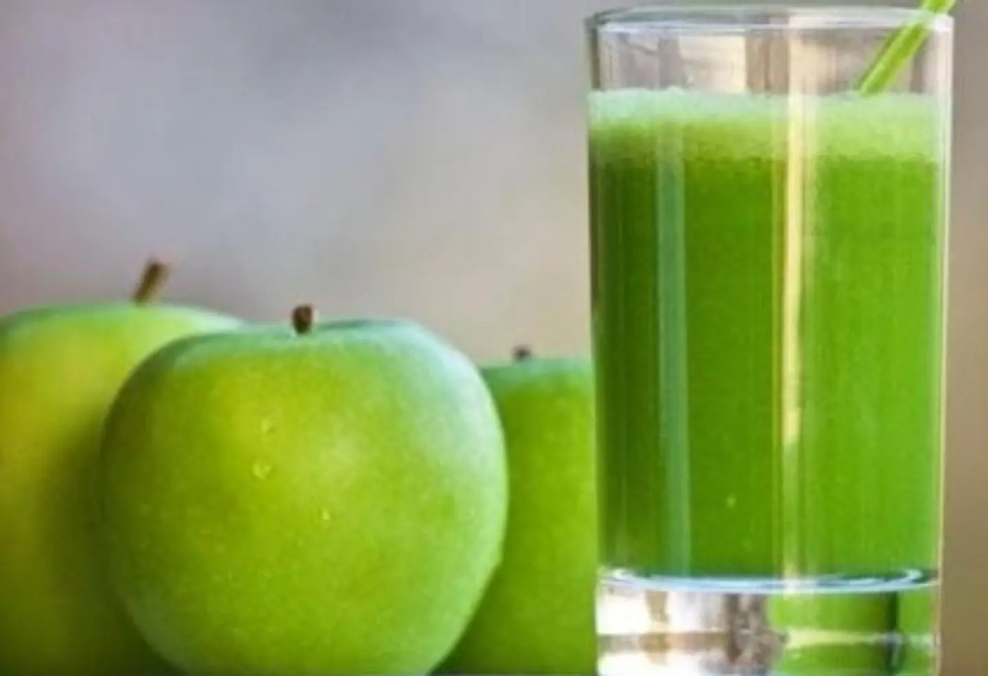 عصير تفاح اخضر - صغير