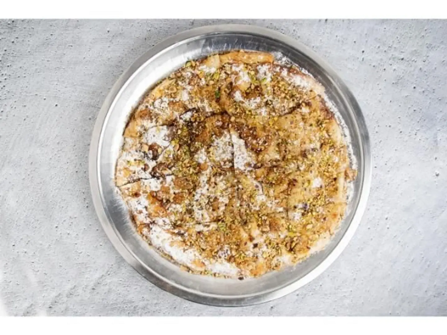 فطيرة قشطة مع المكسرات - صغير