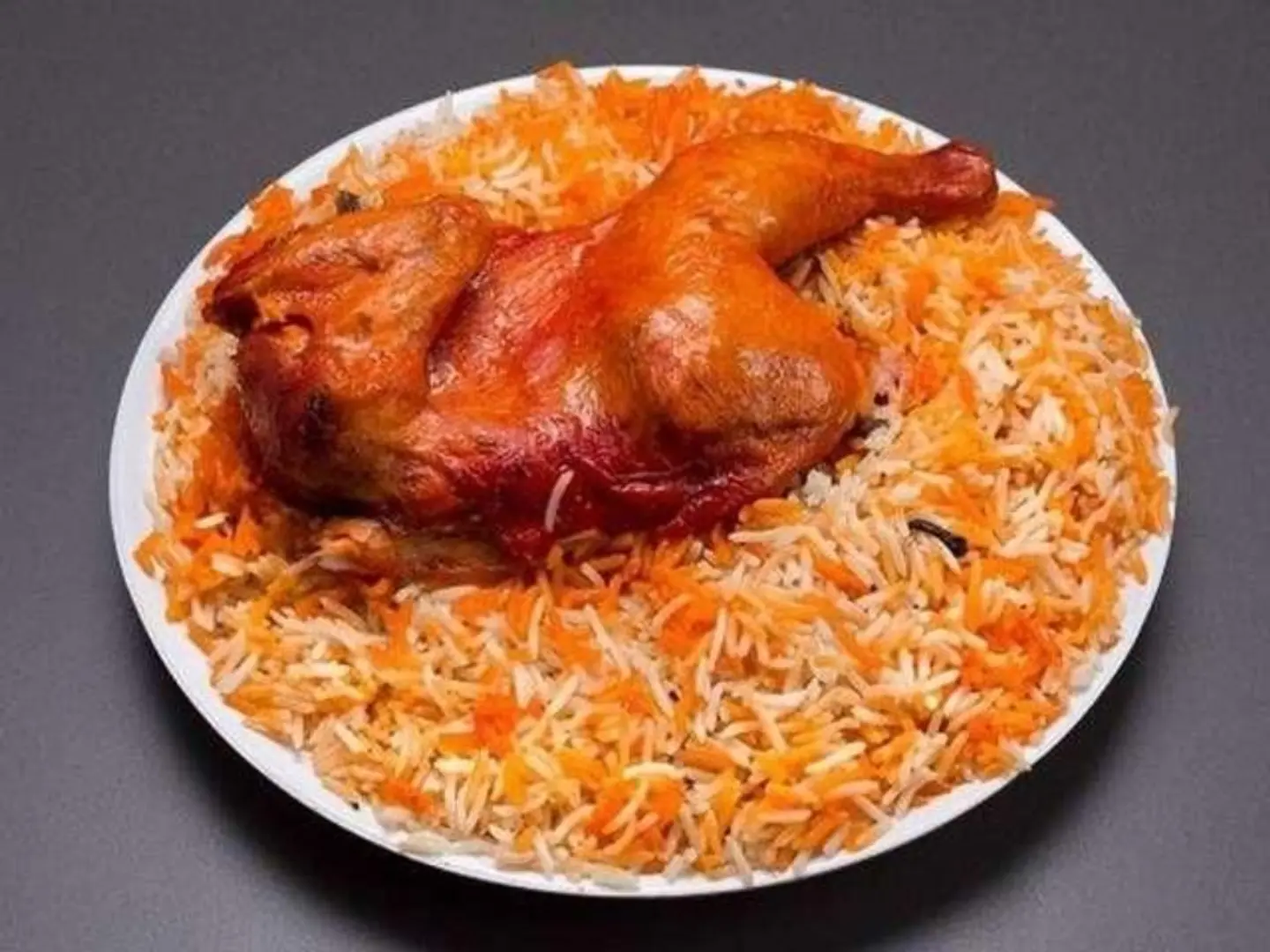 دجاج مندي مع الأرز - نص حبة دجاج