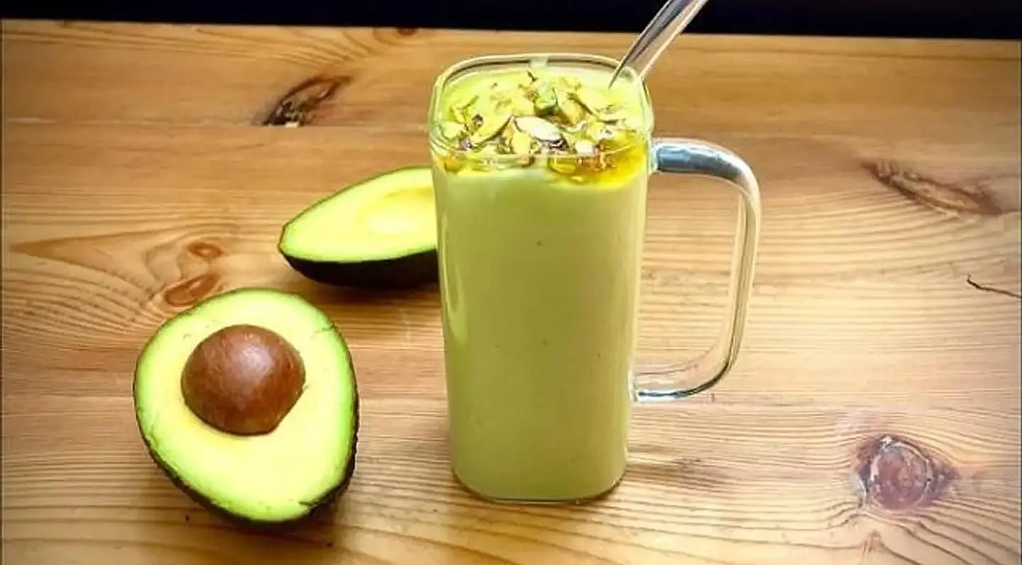 أفوكادو ملكي - وسط