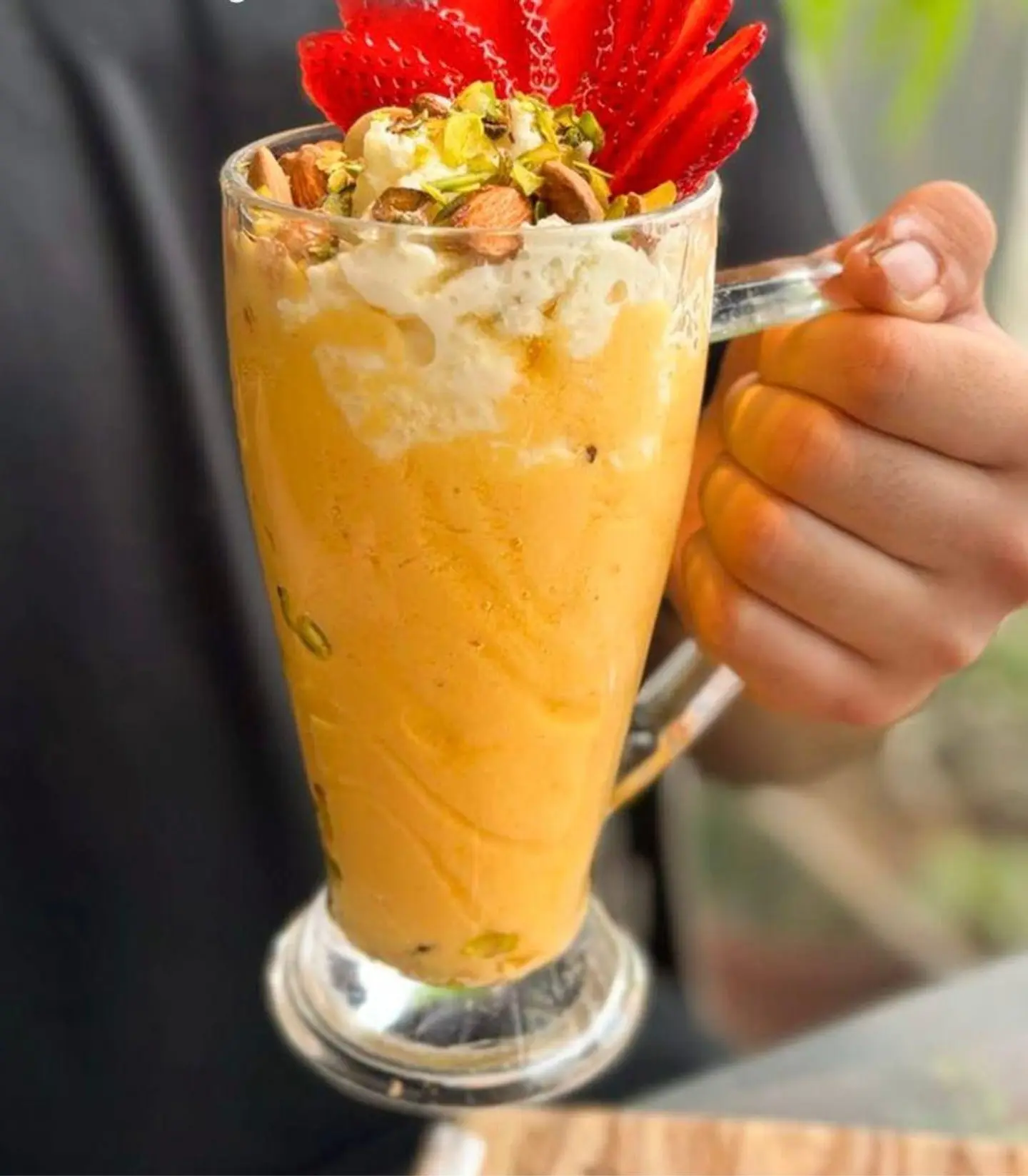 اصفهاني - وسط