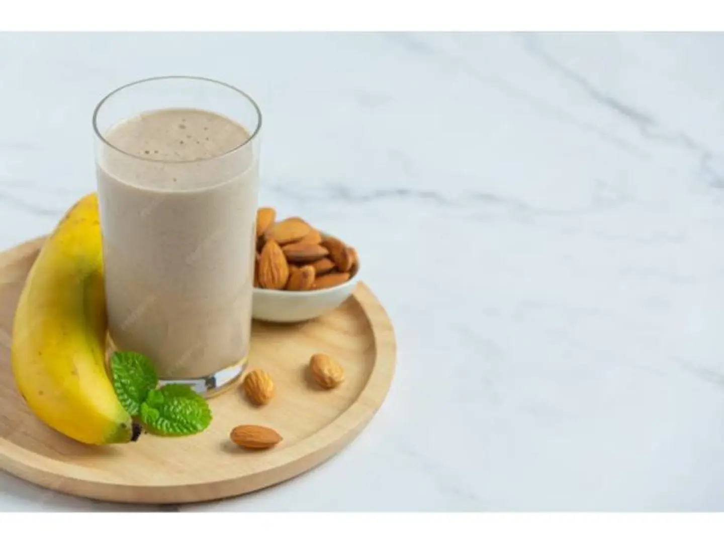 Banana Milk With Nuts Juice - Medium