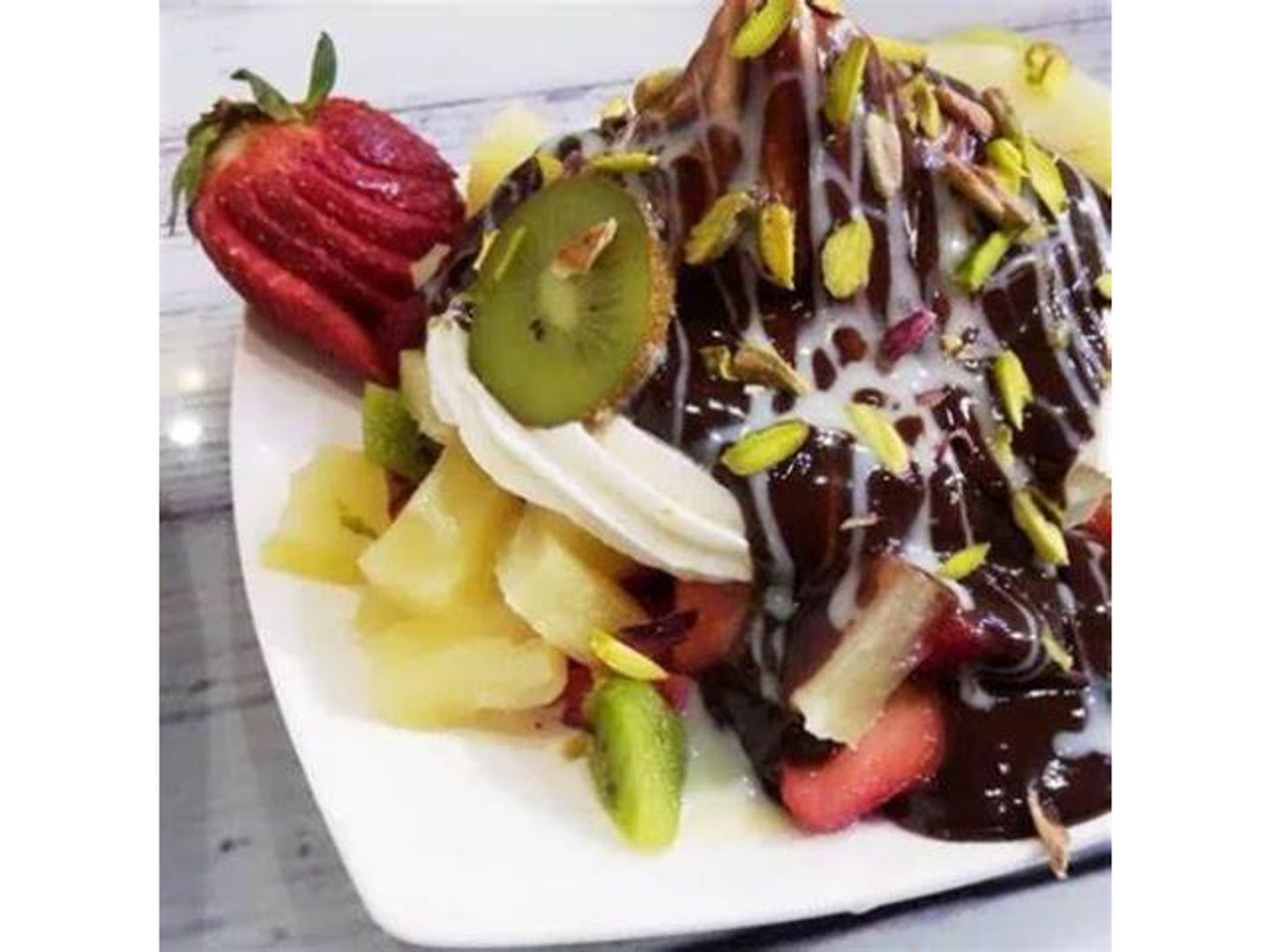 Chocolate Fruits Salad - Small