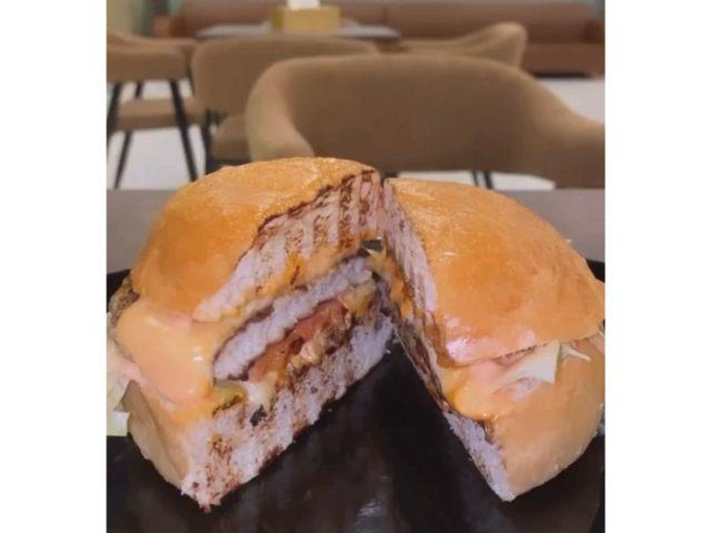 برجر دجاج مشوي - ساندوتش