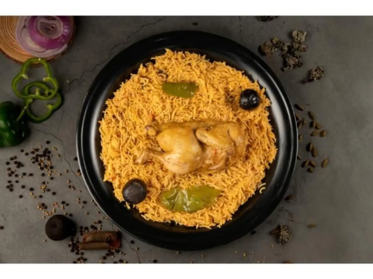 نص حبة دجاج محمر بالفرن - أرز شعبي