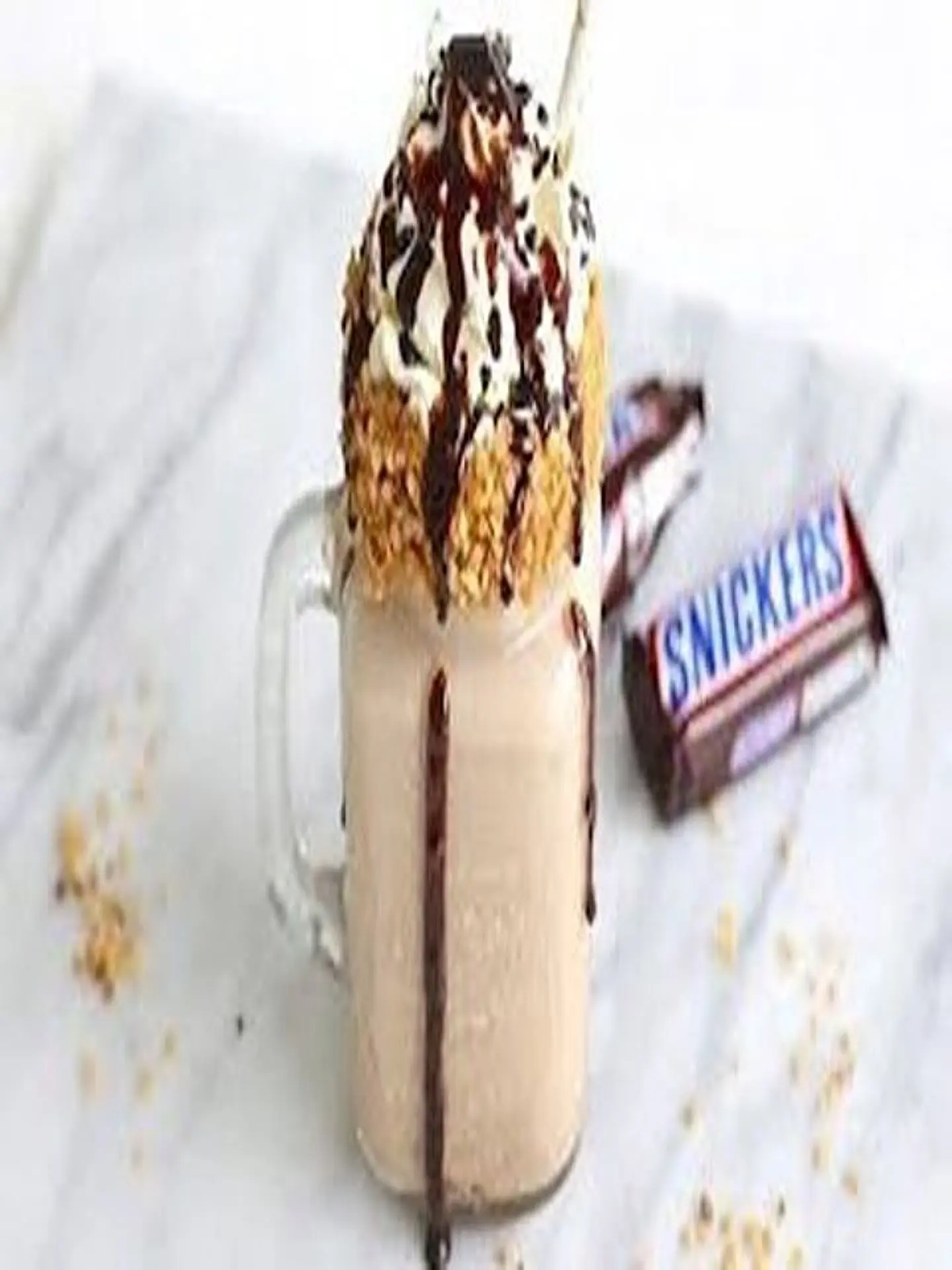 ميلك شيك سنيكرز - كوب وسط