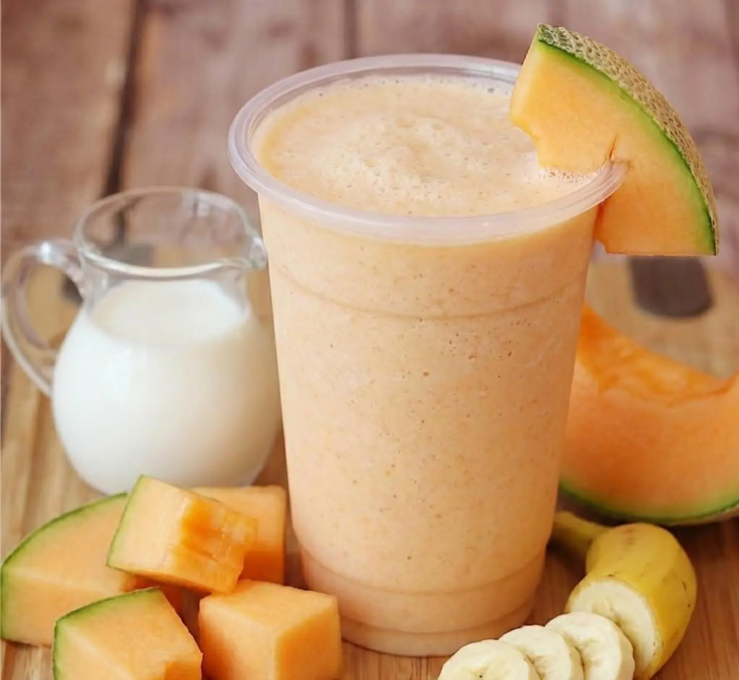 عصير شمام موز بالحليب - صغير