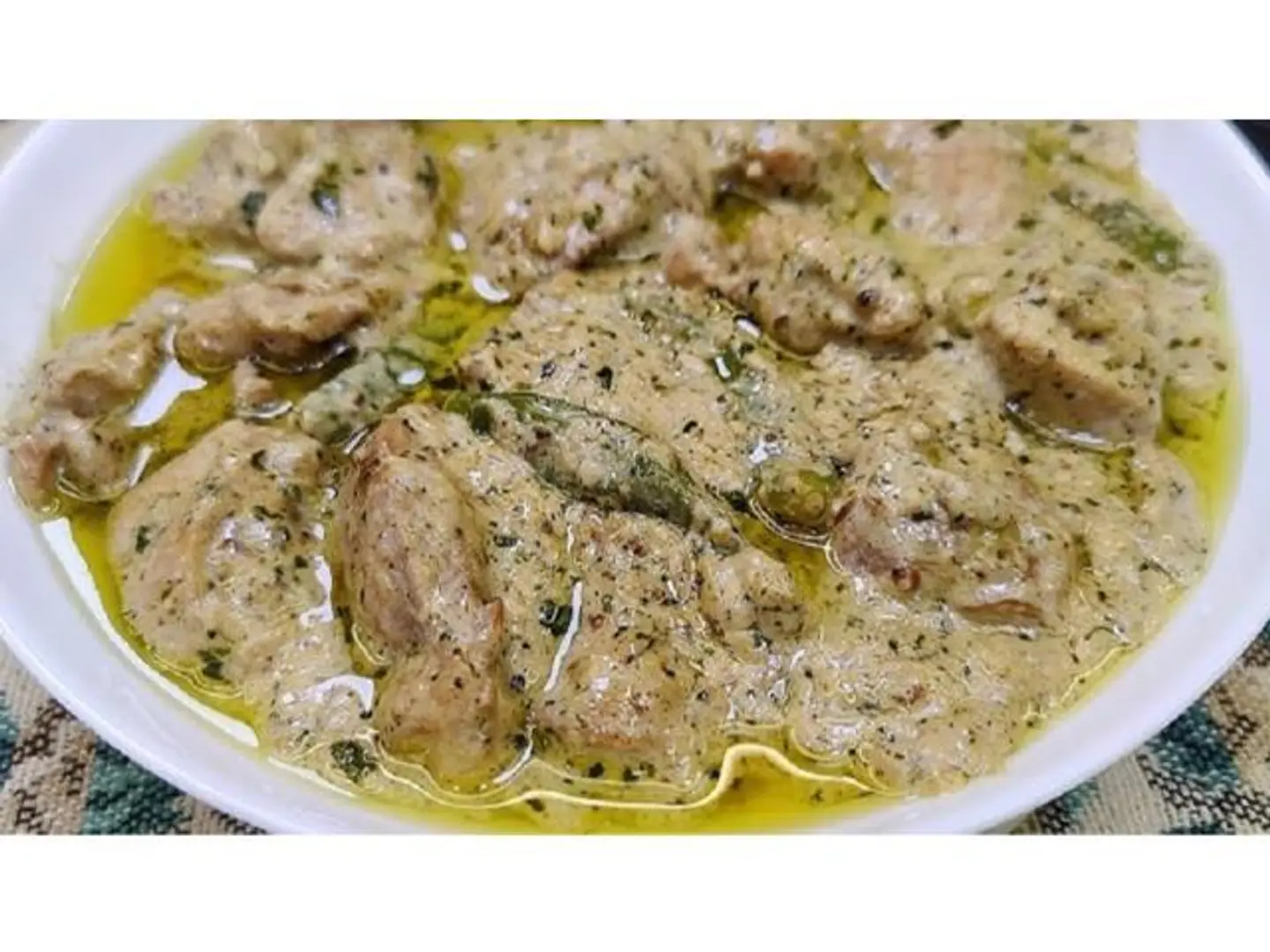 دجاج بالفلفل الأسود هاندي - صغير