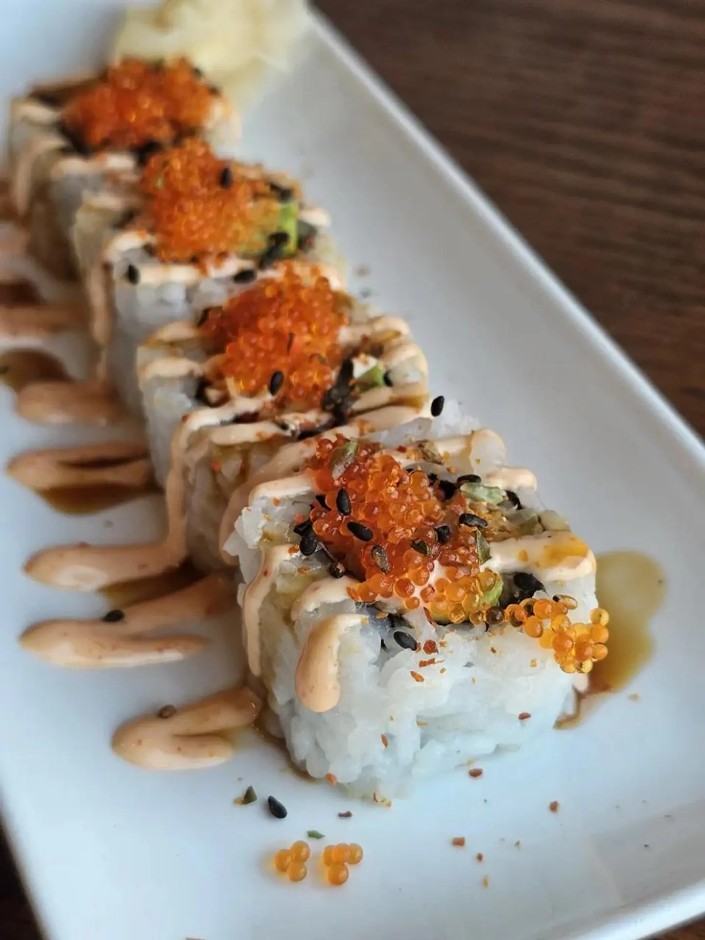 Grilled Salmon Roll - 4 Pieces